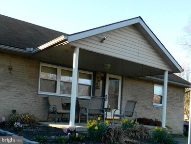 10730 Hoffman Dr, Williamsport, MD 21795 - photo 4