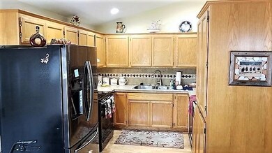 819 Bower Ln, Grants Pass, OR 97527 - photo 6