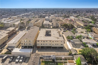 4055 W 129th St, Hawthorne, CA 90250 - photo 3