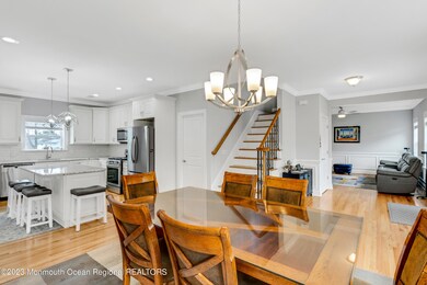 1008 Dining Area