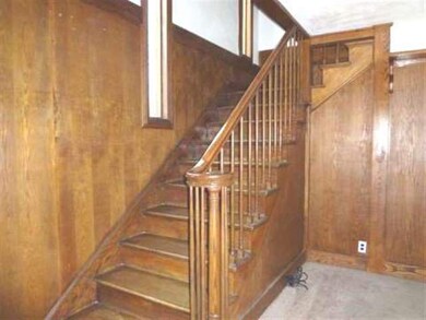 1319 Tipton St, Elkhart, IN 46516 - photo 4