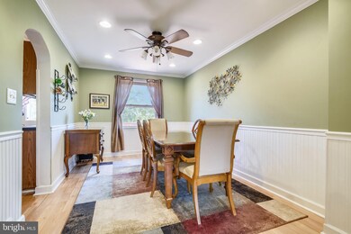 1004 Downton Rd, Halethorpe, MD 21227 - photo 5