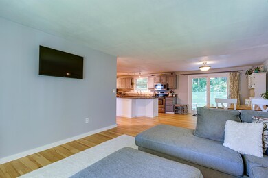 126 Stratham Heights Rd, Stratham, NH 03885 - photo 6