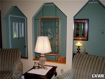 7413 Franks Dr, Bath, PA 18014 - photo 3