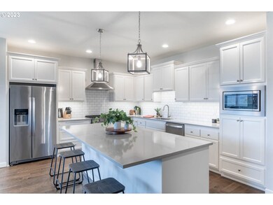 3706 Siletz Dr, Coburg, OR 97408 - photo 4