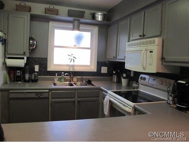 More  kitchen picture