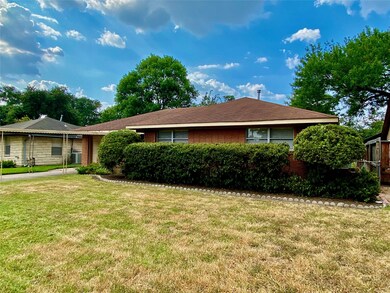 1222 Stonecrest Dr, Houston, TX 77018 - photo 2