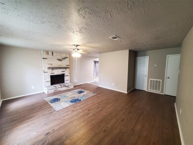 4527 Algernon Dr, Spring, TX 77373 - photo 2