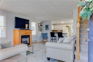 65 Holliston Ave, Portsmouth, RI 02871 - photo 3