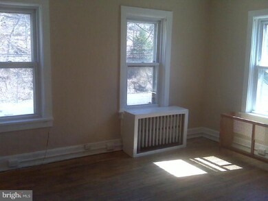 285 S Main St, Lambertville, NJ 08530 - photo 4