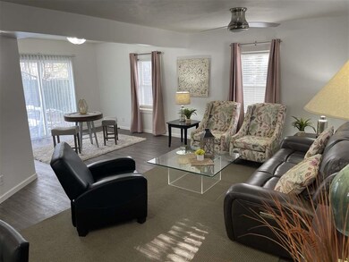 228 W Pendle St, South Bend, IN 46637 - photo 5