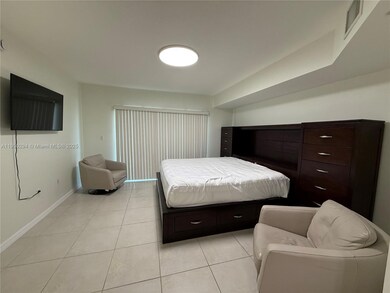 Keystone unit 1613, Miami, FL 33126 - photo 3