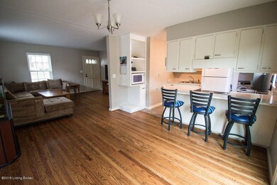 9106 Cinderella Ln, Louisville, KY 40229 - photo 4