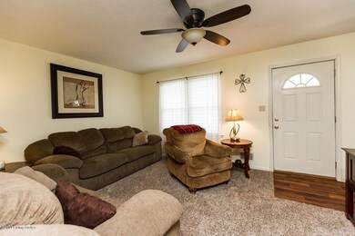 6505 Pagoda Ct, Louisville, KY 40229 - photo 4