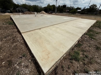 2327 SW 34th St, San Antonio, TX 78237 - photo 3