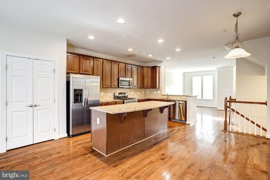 7218 Dorchester Woods Ln, Hanover, MD 21076 - photo 6