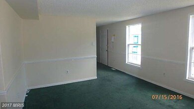 10 Urbanwood Ct, Essex, MD 21221 - photo 2