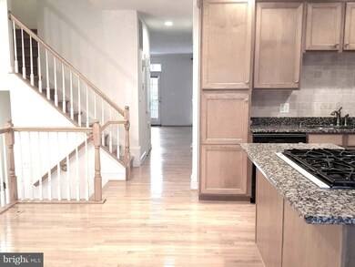 25808 Commons Square, Chantilly, VA 20152 - photo 2