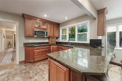 custom kitchen from Kitchen's Plus