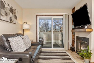 04-Living Room_SOPH6103
