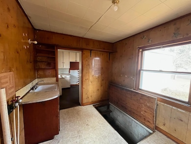 423 N Pine St, Grantsburg, WI 54840 - photo 6