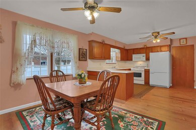 1005 Lincoln Dr, Maryville, IL 62062 - photo 5