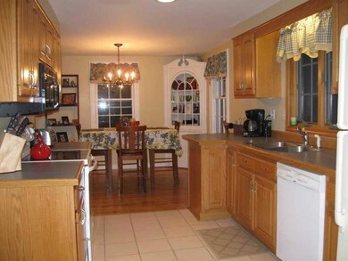38 Nott St, Saco, ME 04072 - photo 3