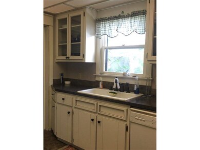 414 S 3rd St, Eufaula, OK 74432 - photo 2