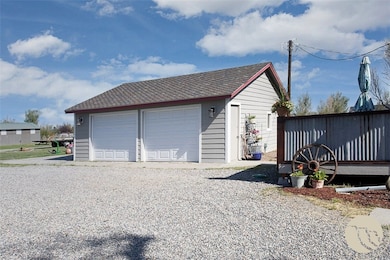 Detached garage.