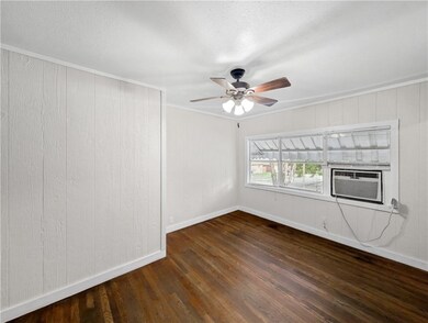 208 E Graham St unit 4, Prairie Grove, AR 72753 - photo 2