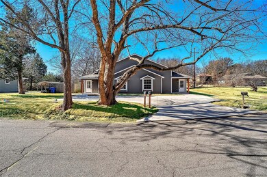 805 Layne Dr, Denison, TX 75020 - photo 2