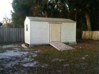 917 Tennessee St, Titusville, FL 32796 - photo 5