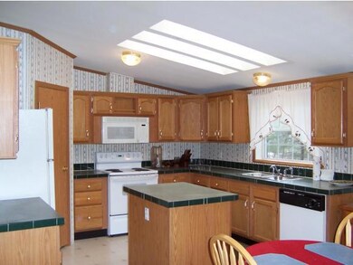 6 Nixon St, Epsom, NH 03234 - photo 4