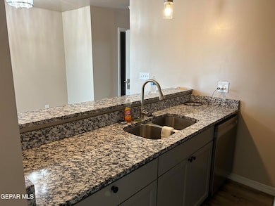 5717 Manila Dr unit A, El Paso, TX 79924 - photo 7