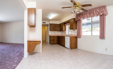 8222 E Kiva Ave, Mesa, AZ 85209 - photo 5