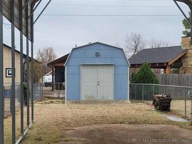 428 E Elm Ave, Eufaula, OK 74432 - photo 5