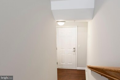16878 Porters Inn Dr unit 52, Dumfries, VA 22026 - photo 5
