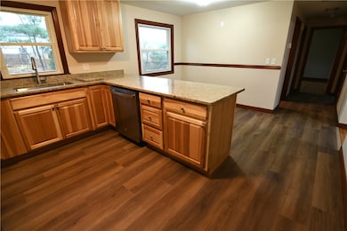 189 Myette St, Woonsocket, RI 02895 - photo 4