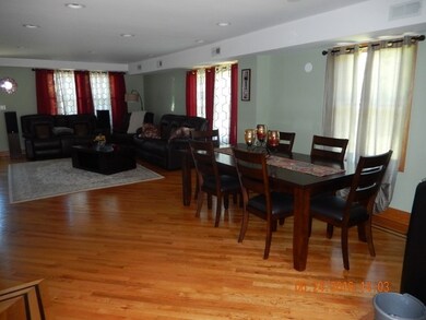 10166 Potter Rd, Des Plaines, IL 60016 - photo 6