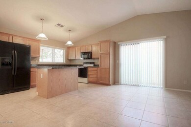 008 Kitchen After