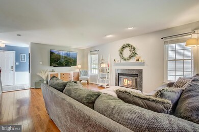 8643 Stonecutter Rd, Columbia, MD 21045 - photo 7