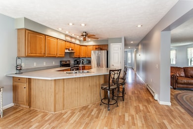 84 West St, Milford, MA 01757 - photo 5