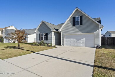 318 Providence Dr, Jacksonville, NC 28546 - photo 2