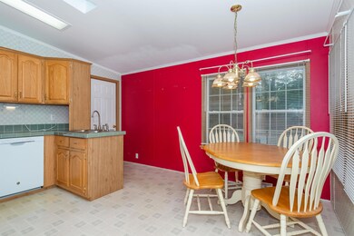 47 Murray Dr, Rochester, NH 03868 - photo 4