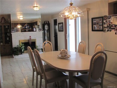 Spacious eat in kitchen