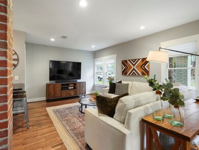 719 E 18th St, Houston, TX 77008 - photo 7