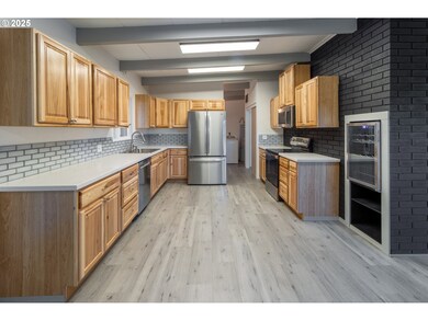 255 Shady Dr, Roseburg, OR 97471 - photo 7