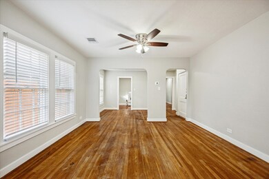 1812 W Alabama St unit 4, Houston, TX 77098 - photo 2