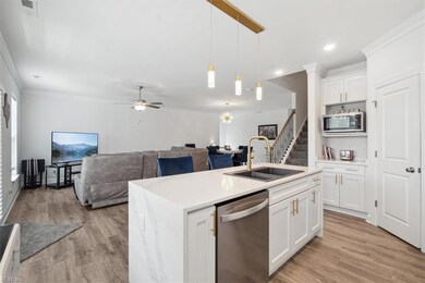 208 Laydon Way, Yorktown, VA 23692 - photo 7