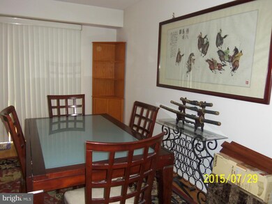 5460 Gloucester Rd, Columbia, MD 21044 - photo 4